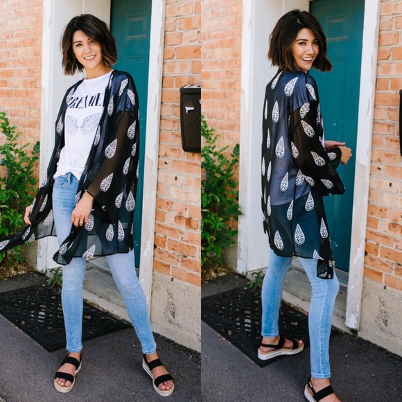 SOLD OUT Tear Drop Chiffon Kimono - Picture 3 of 7